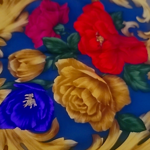 Vintage Flower Salvatore Ferragamo Scarf - Picture 3 of 3